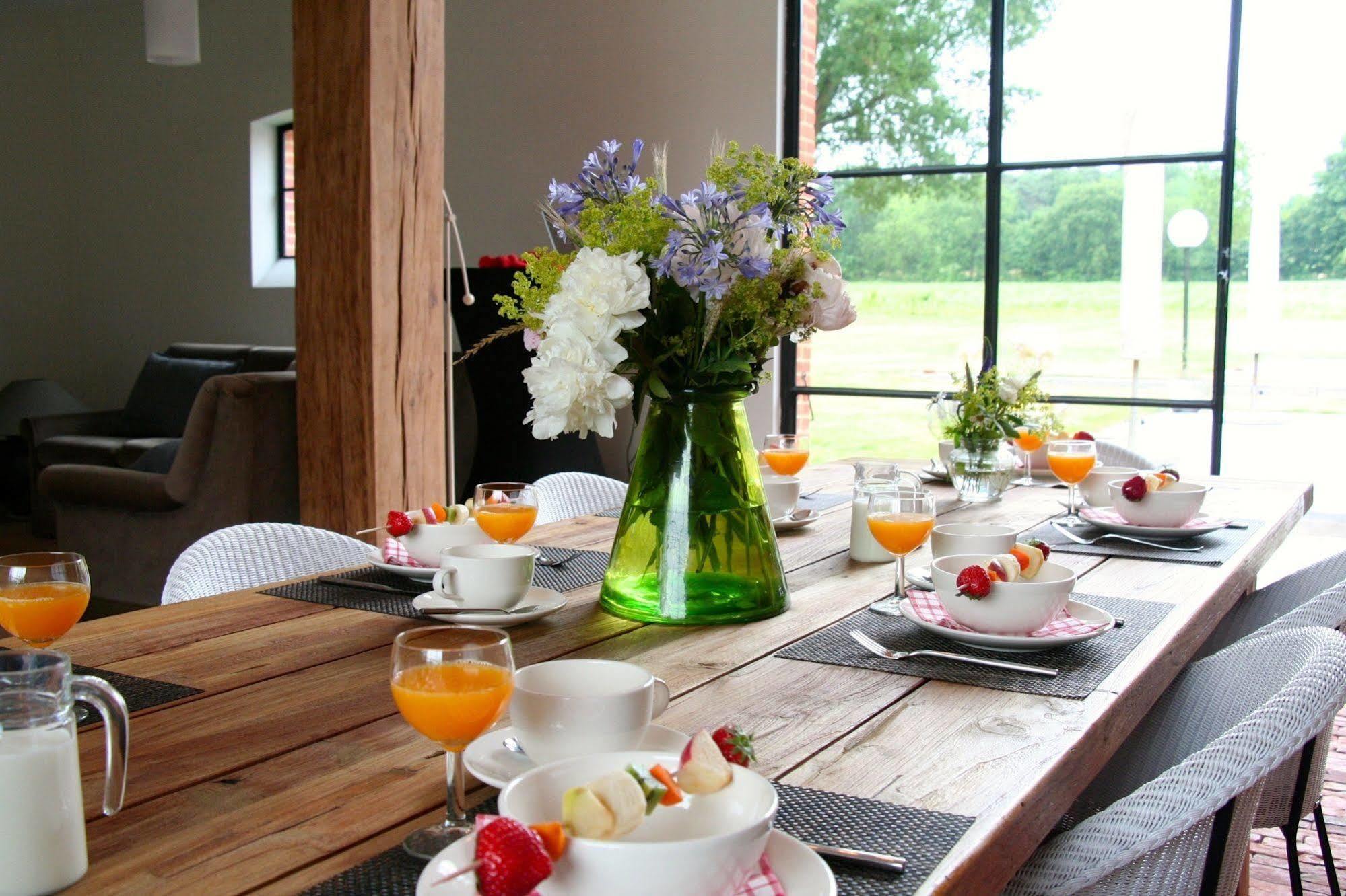 O-Lit Bed & Breakfast Paal ภายนอก รูปภาพ